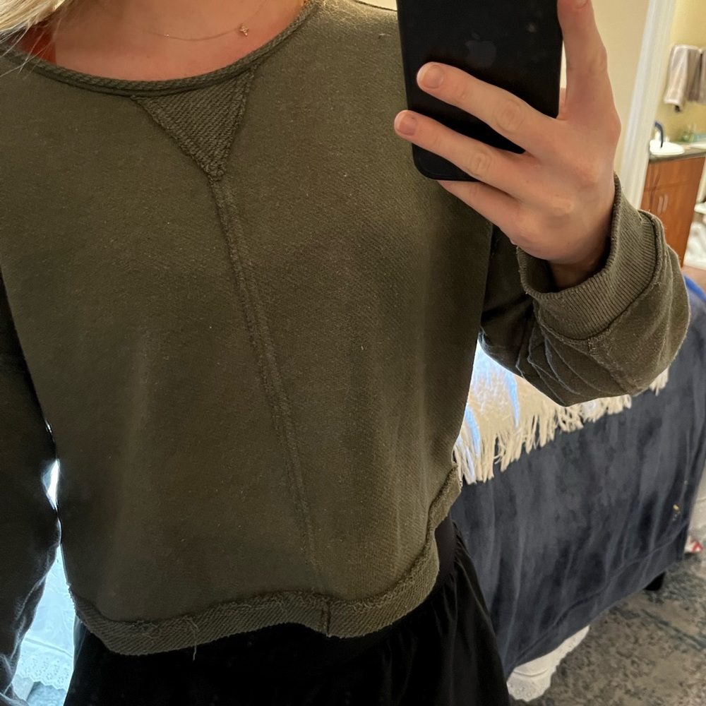 oversized cropped crew